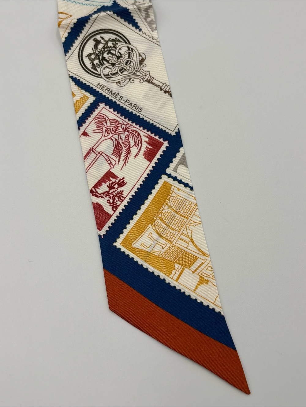 Hermes Le Philateliste du Faubourg Twilly Ivory Navy Rust Silk Scarf - Picture 4 of 6